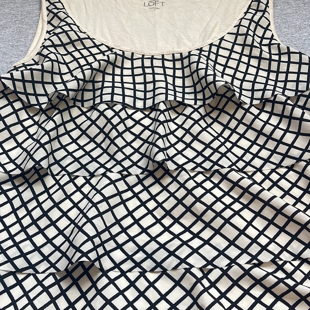 LOFT Layered Tank Top - Picture 3 of 5